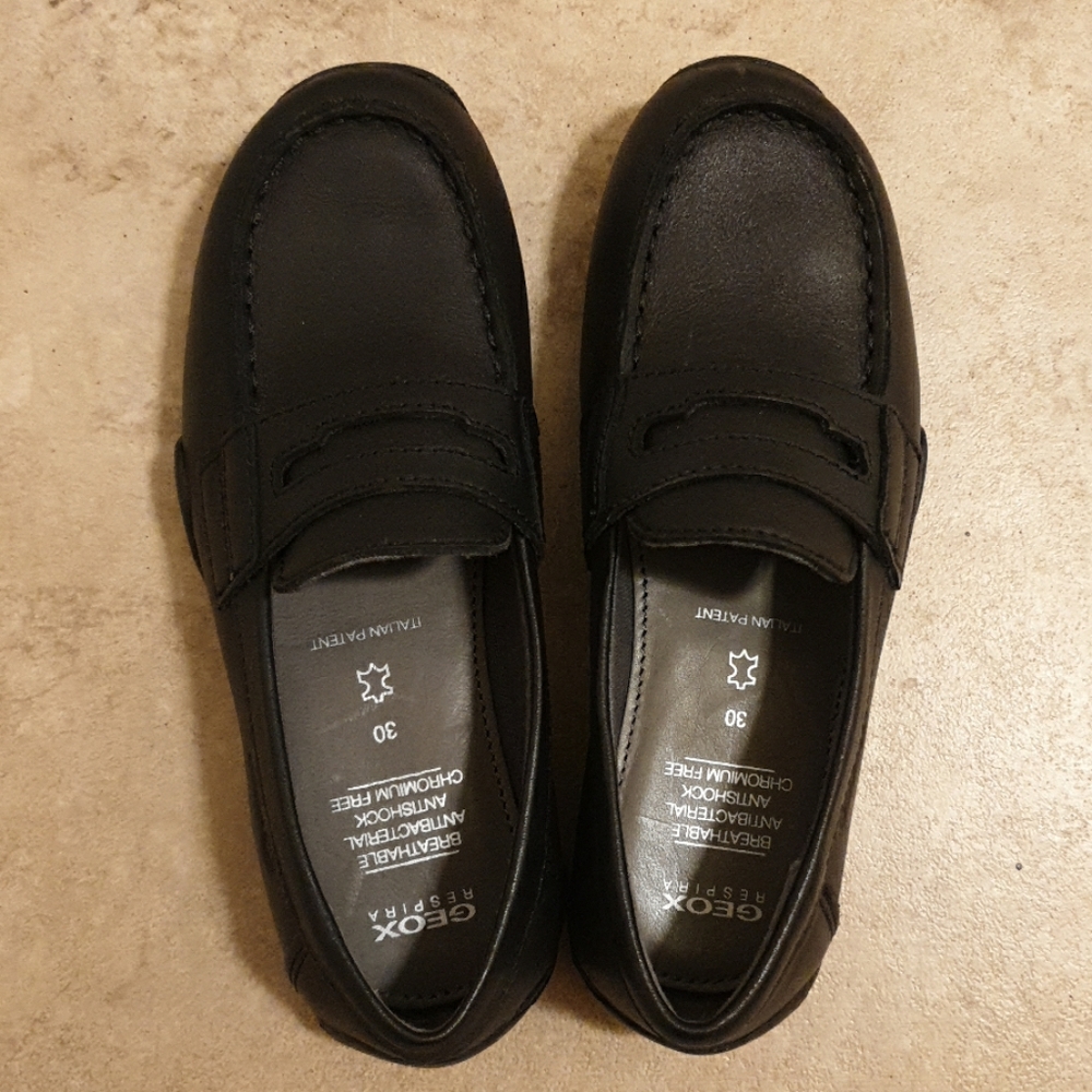Geox Respira Little Boys leather loafers